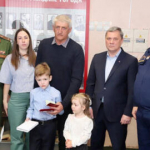 В благодарность за подвиги павших бойцов